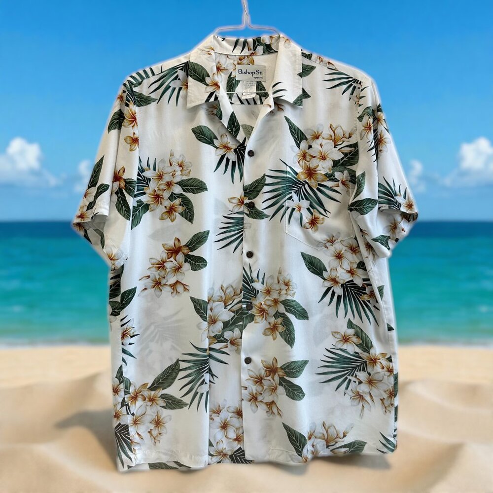 Bishop St Aloha Shirt,‎ M, Plumeria Floral, Made in Hawaii, Rayon